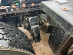 4 Underbody - Truck with 