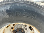 4 Underbody - Truck with 