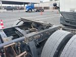 4 Underbody - Truck with 