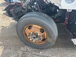 4 Underbody - Truck with 