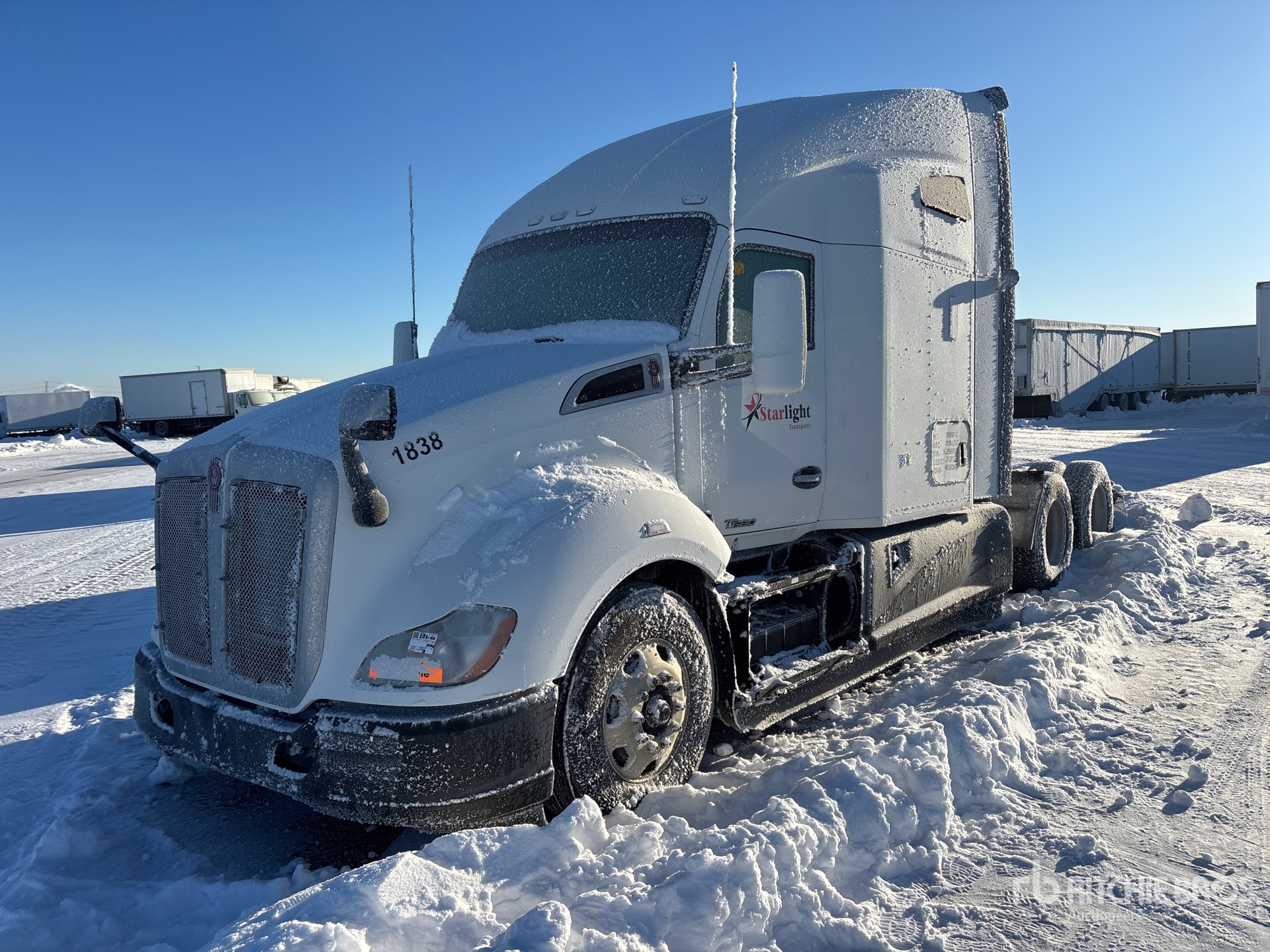 General Appearance with Picture, Left Front Corner