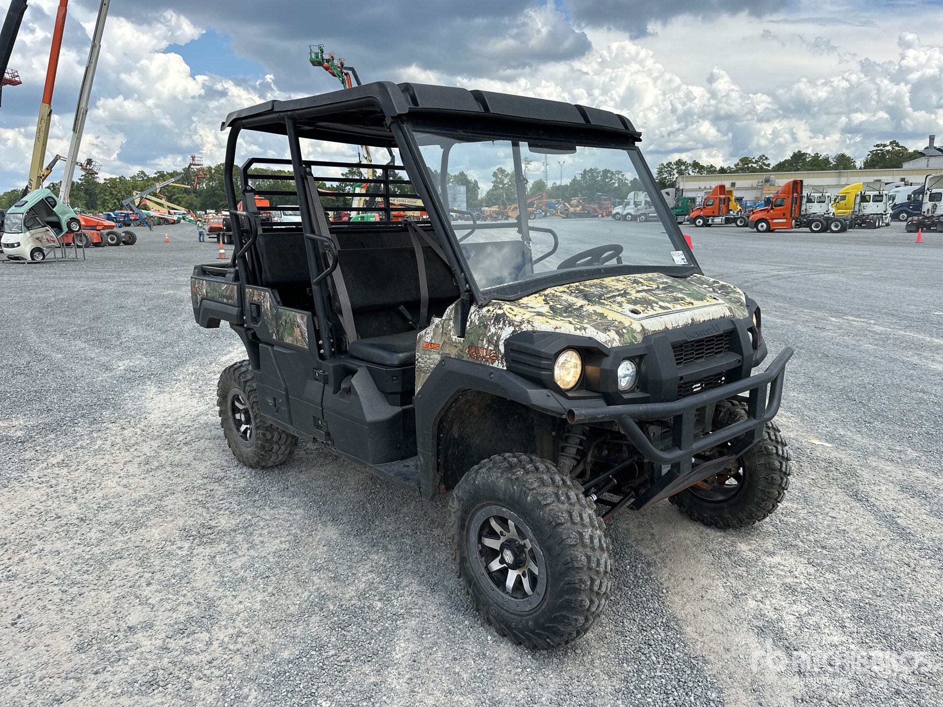 General Appearance with Picture, Right Front Corner