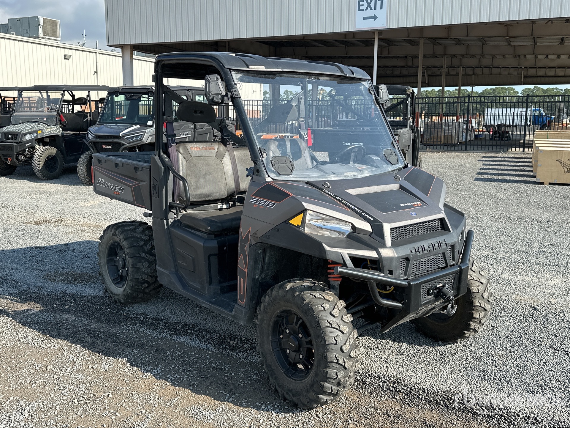 General Appearance with Picture, Right Front Corner
