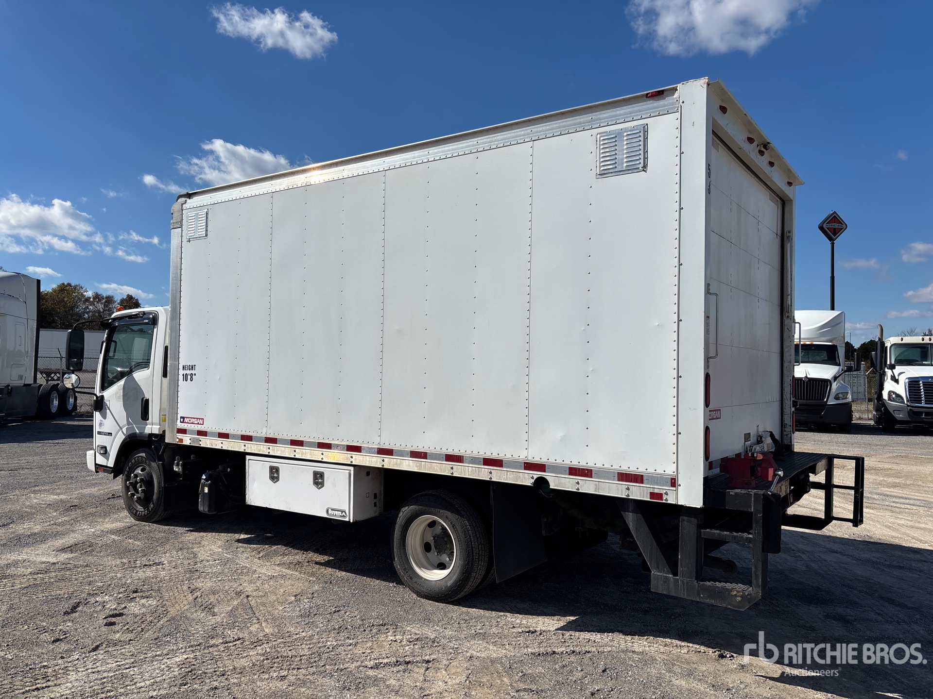 General Appearance with Imagen: esquina trasera izquierda