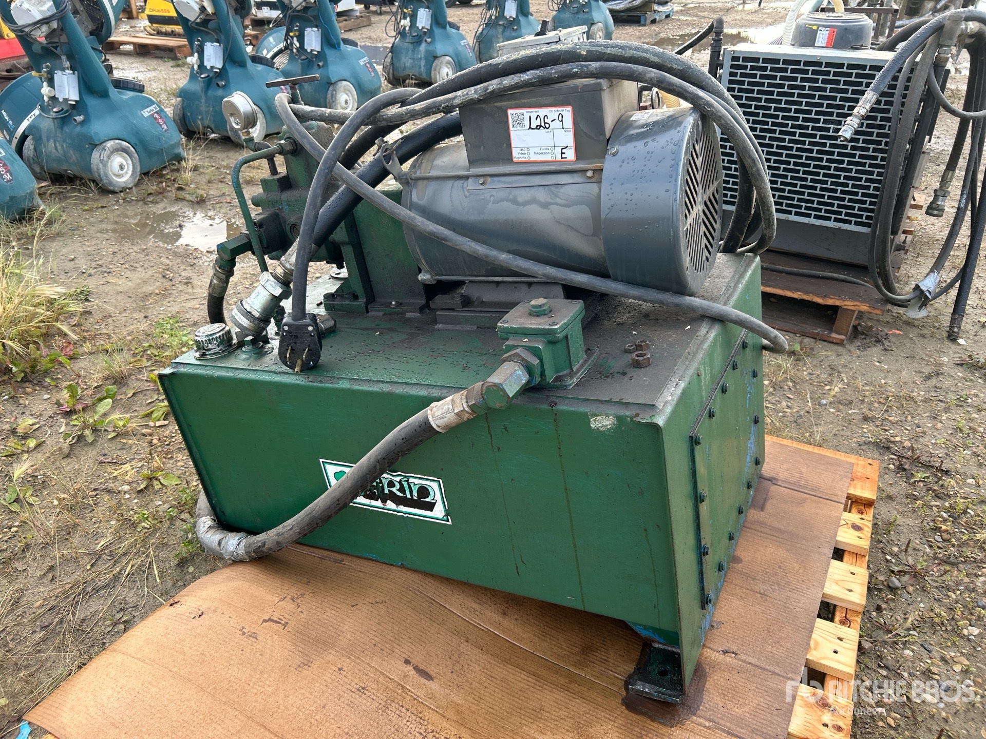 General Appearance with Picture, Left Front Corner