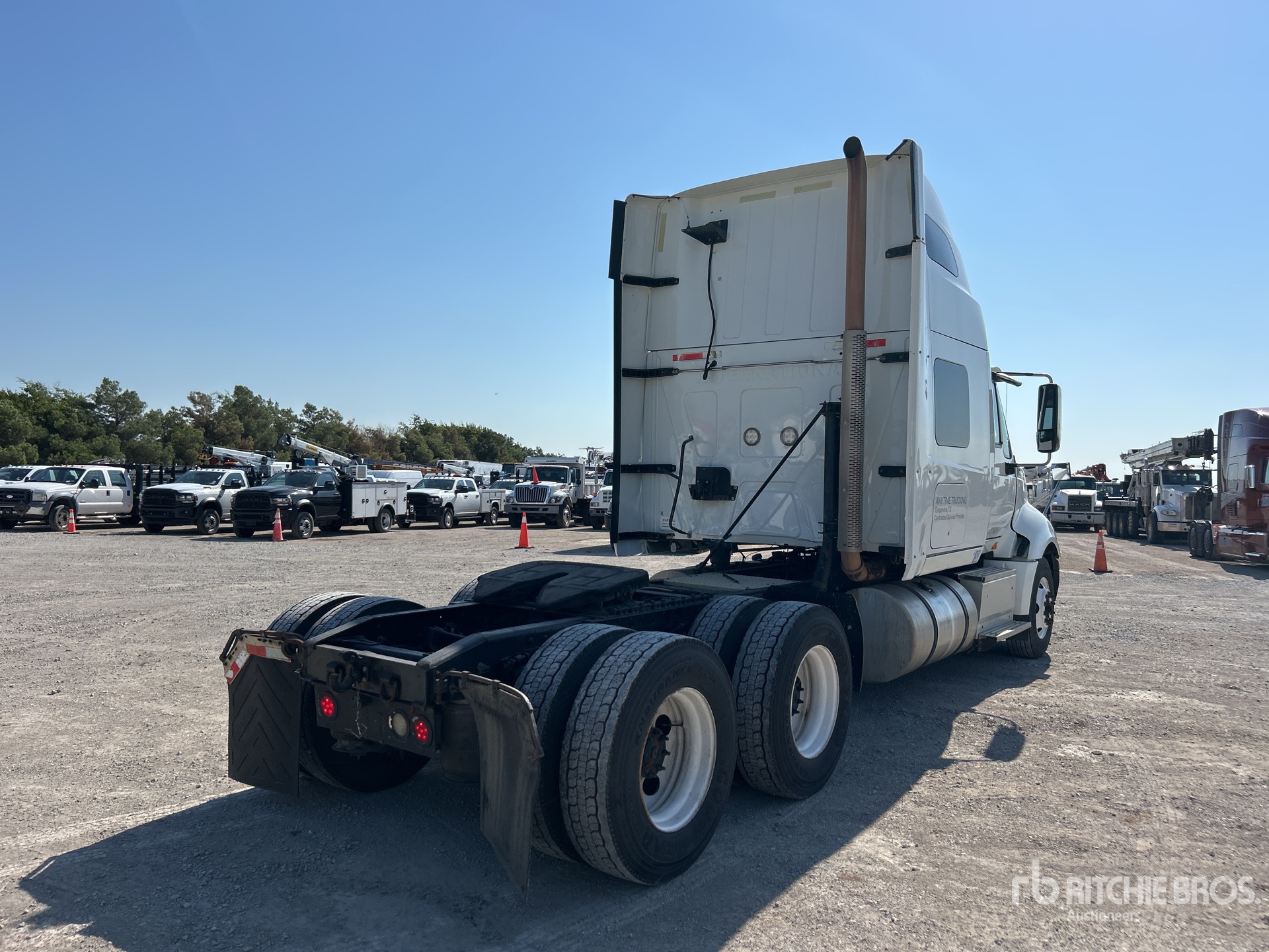 General Appearance with Picture, Right Rear Corner