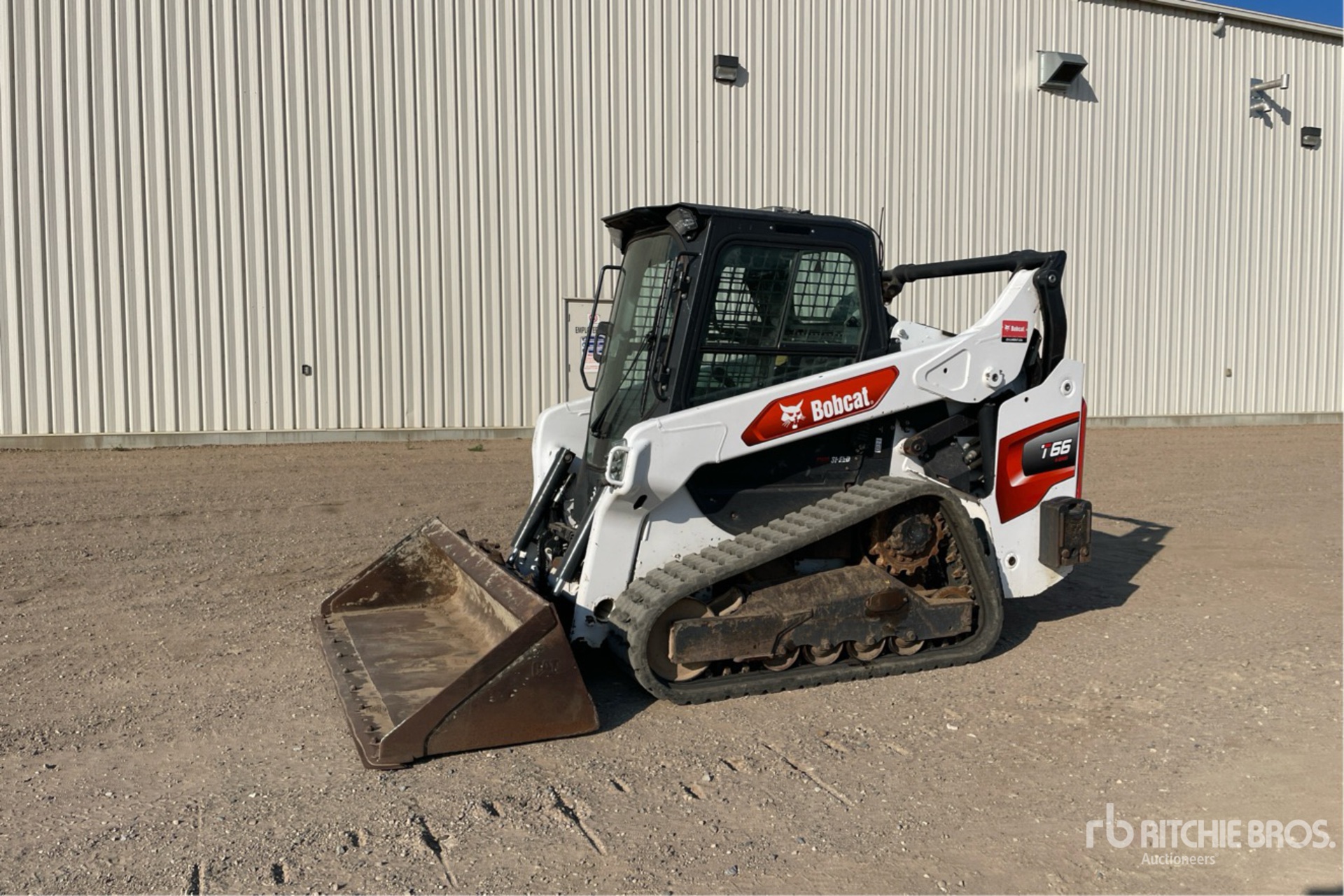 MINI CARGADOR SOBRE ORUGAS 2022 COMPAC T66