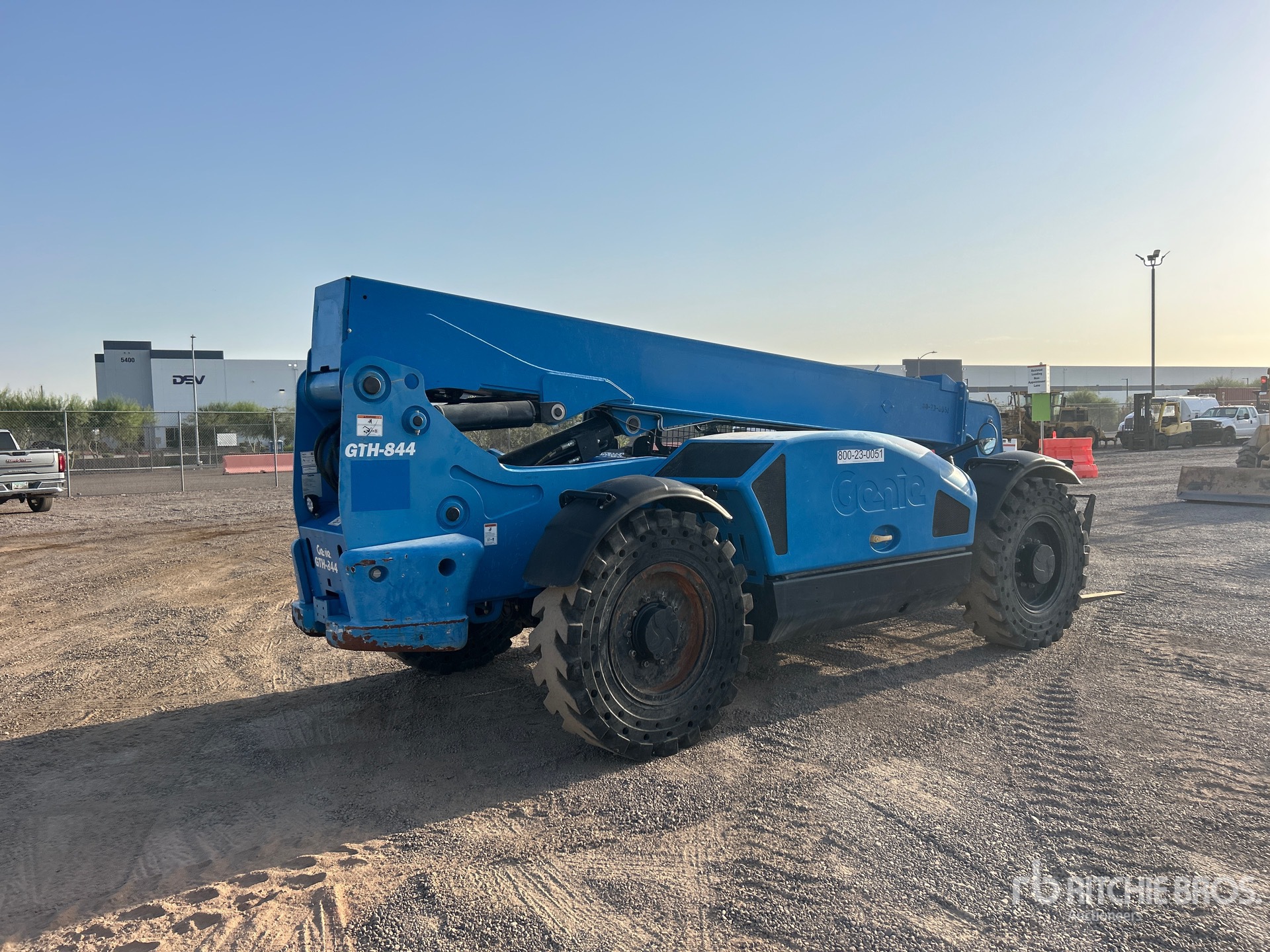 General Appearance with Picture, Right Rear Corner