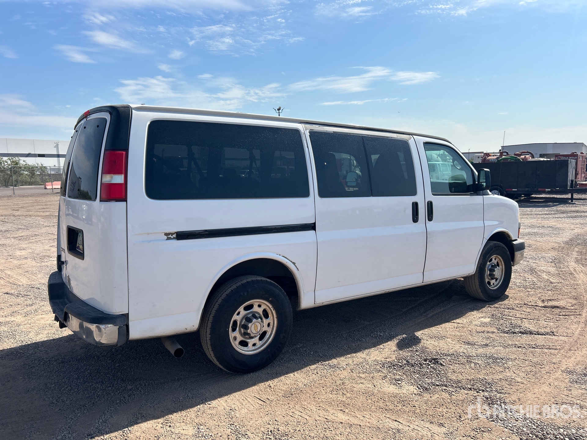 General Appearance with Picture, Right Rear Corner