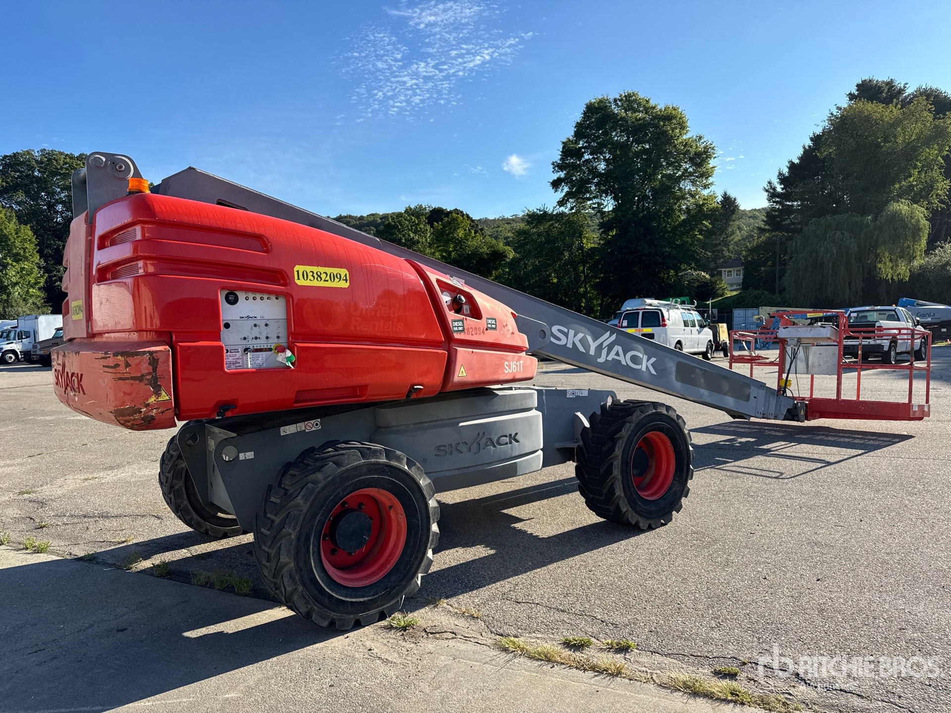 General Appearance with Picture, Right Rear Corner