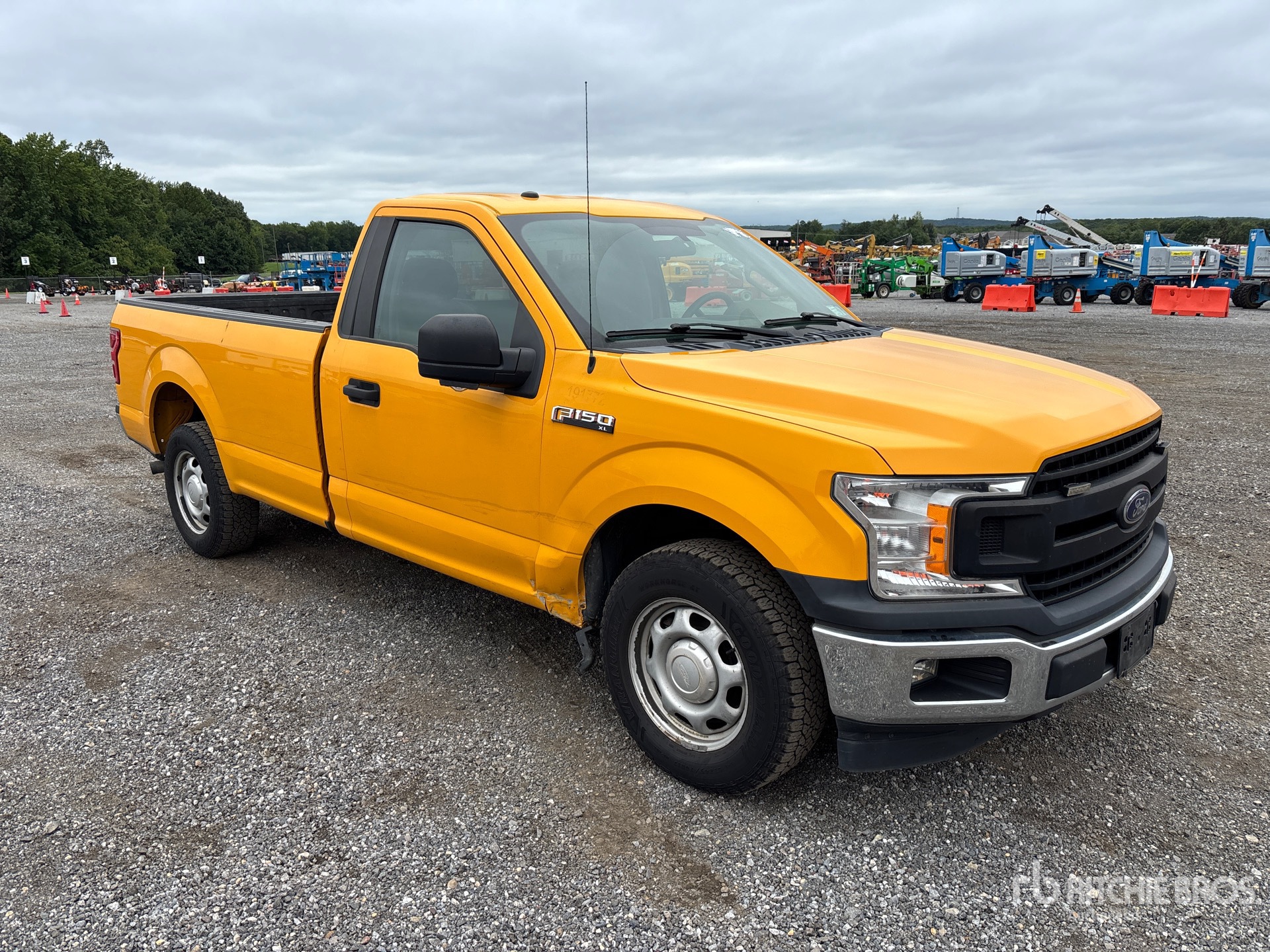 General Appearance with Picture, Right Front Corner