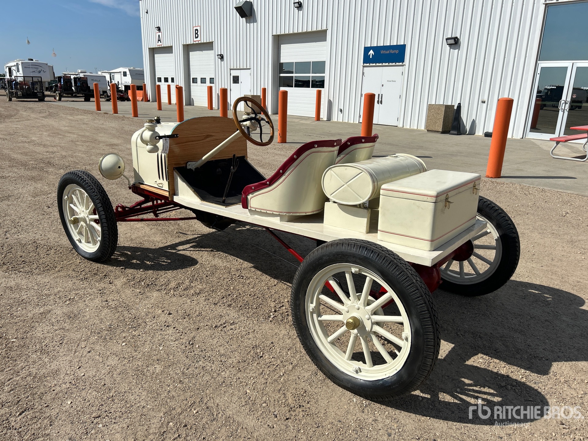 General Appearance with Picture, Left Rear Corner