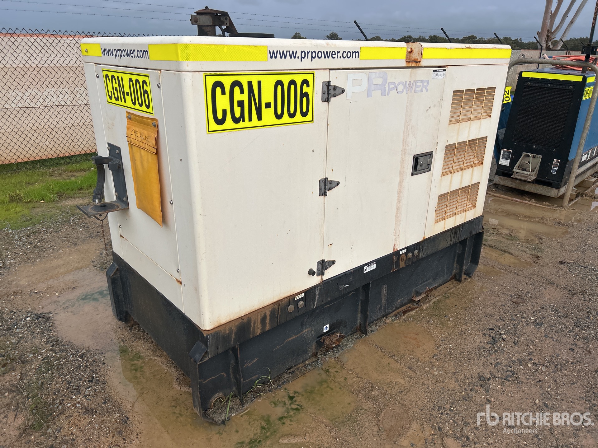 General Appearance with Picture, Right Rear Corner