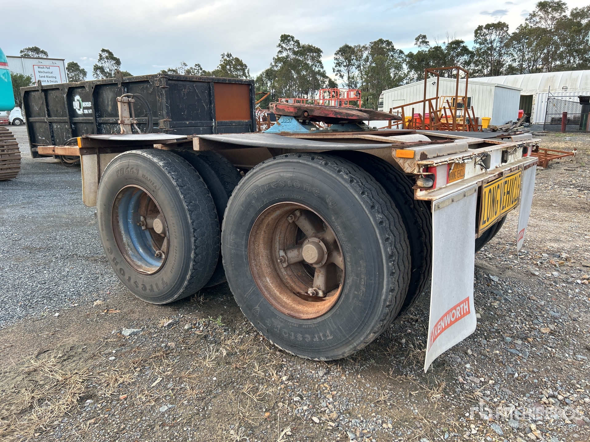 General Appearance with Picture, Right Rear Corner