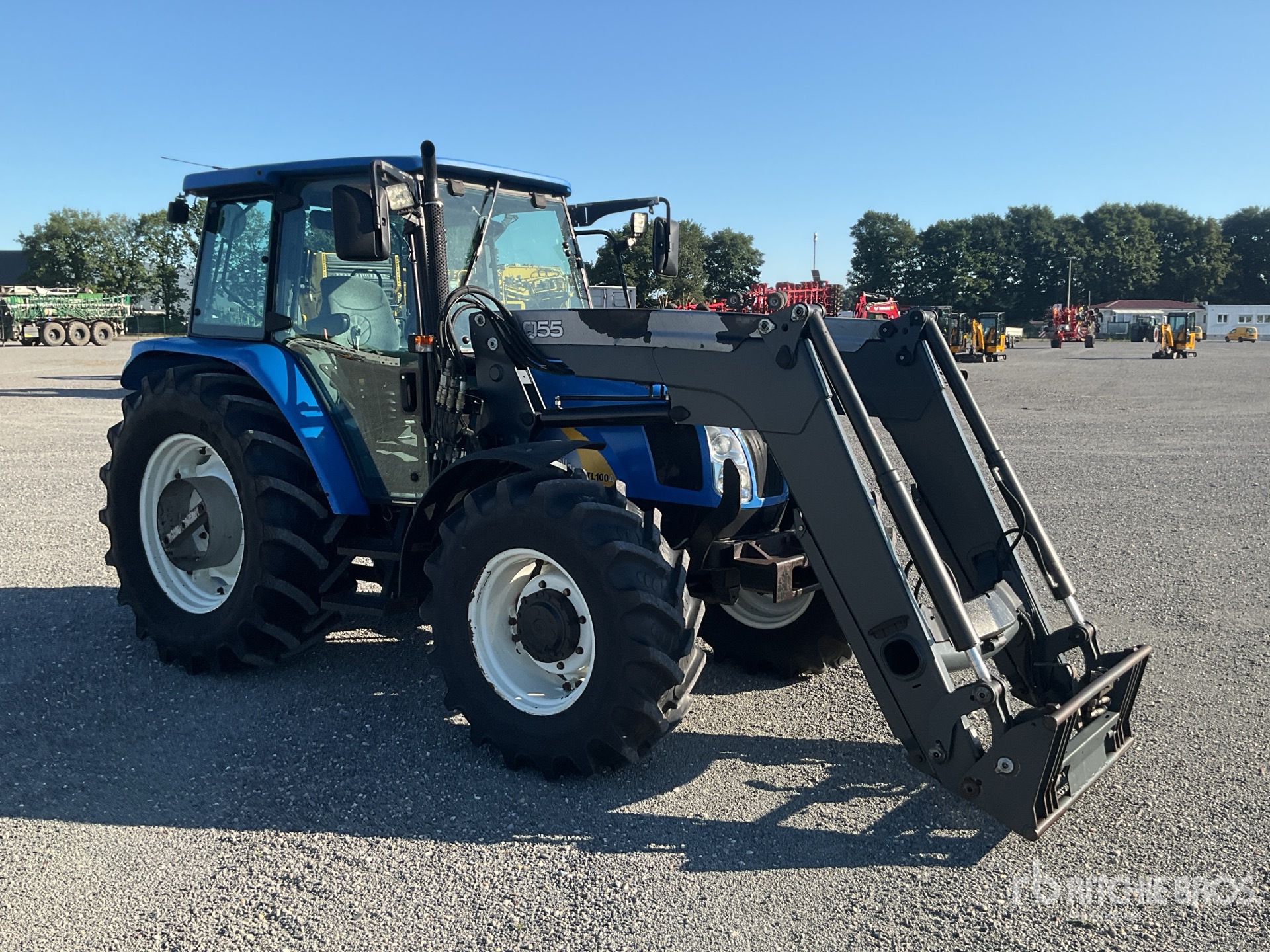 General Appearance with Picture, Right Front Corner