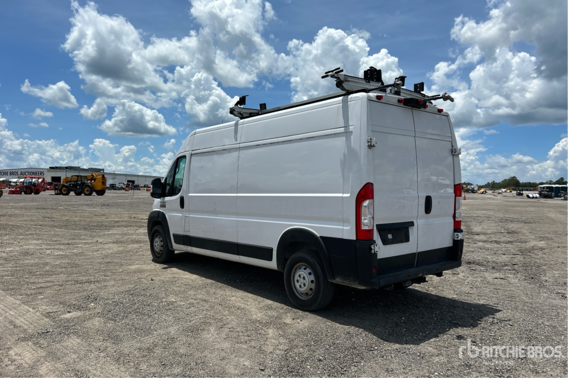 General Appearance with Bild, Ecke hinten links