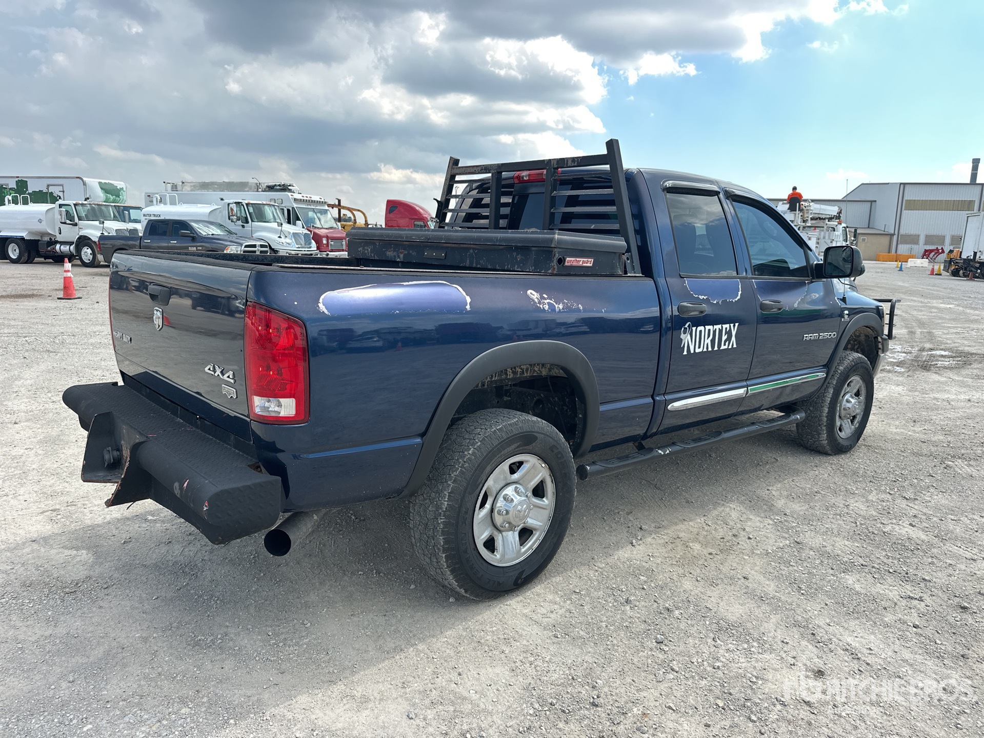 General Appearance with Picture, Right Rear Corner