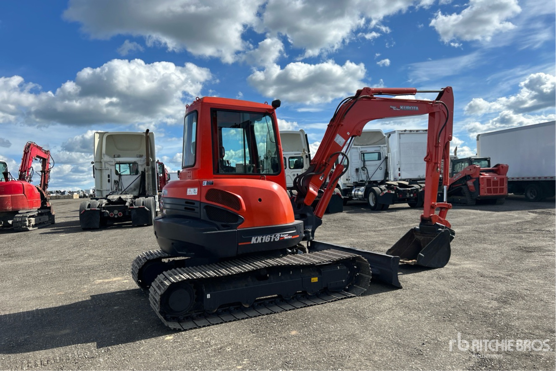 EXCAVADORA 2005 KUBOTA KX1613