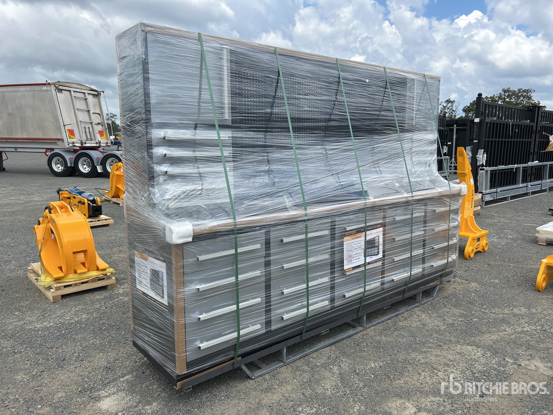 General Appearance with Picture, Right Front Corner