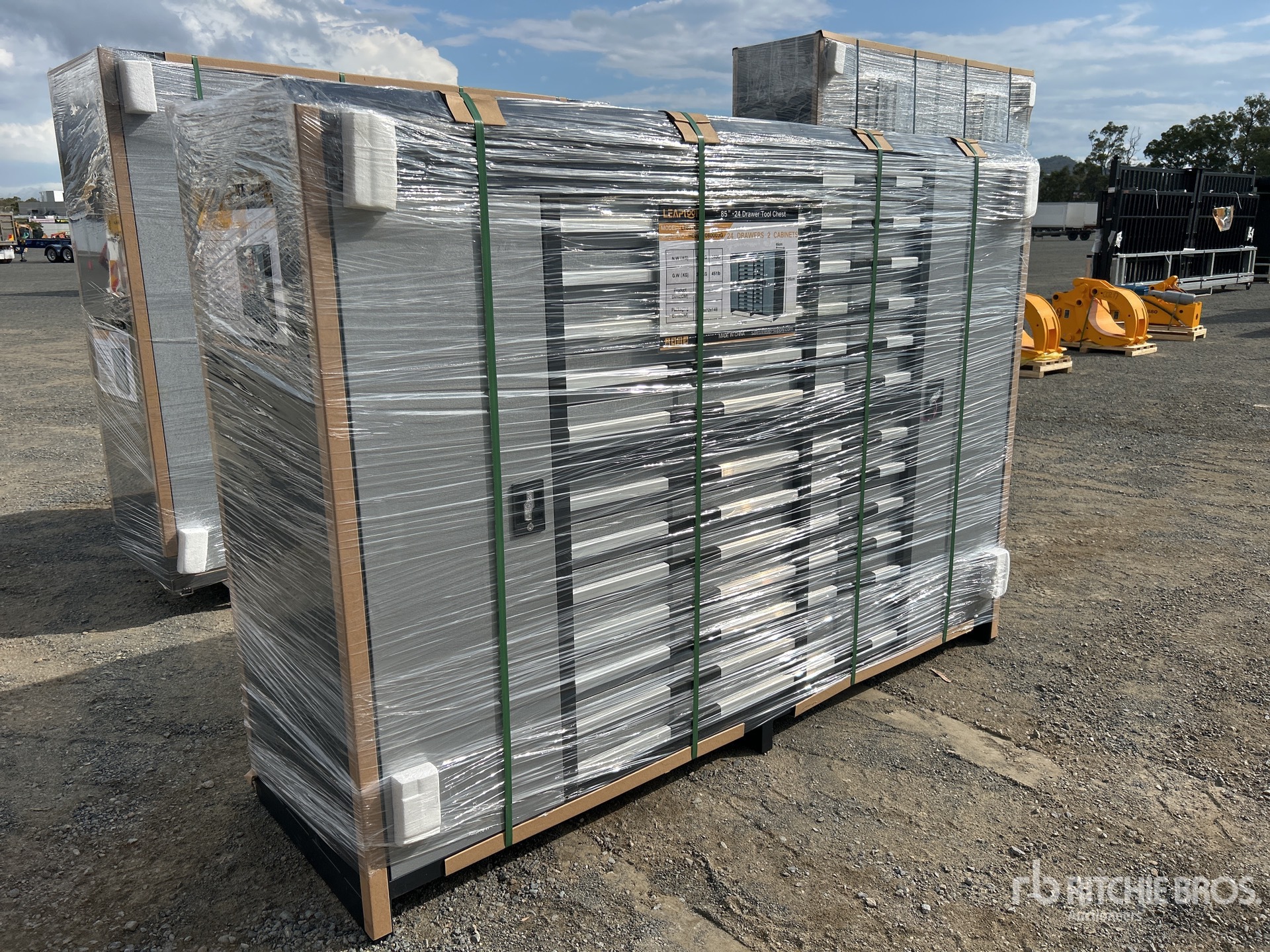 General Appearance with Picture, Right Front Corner