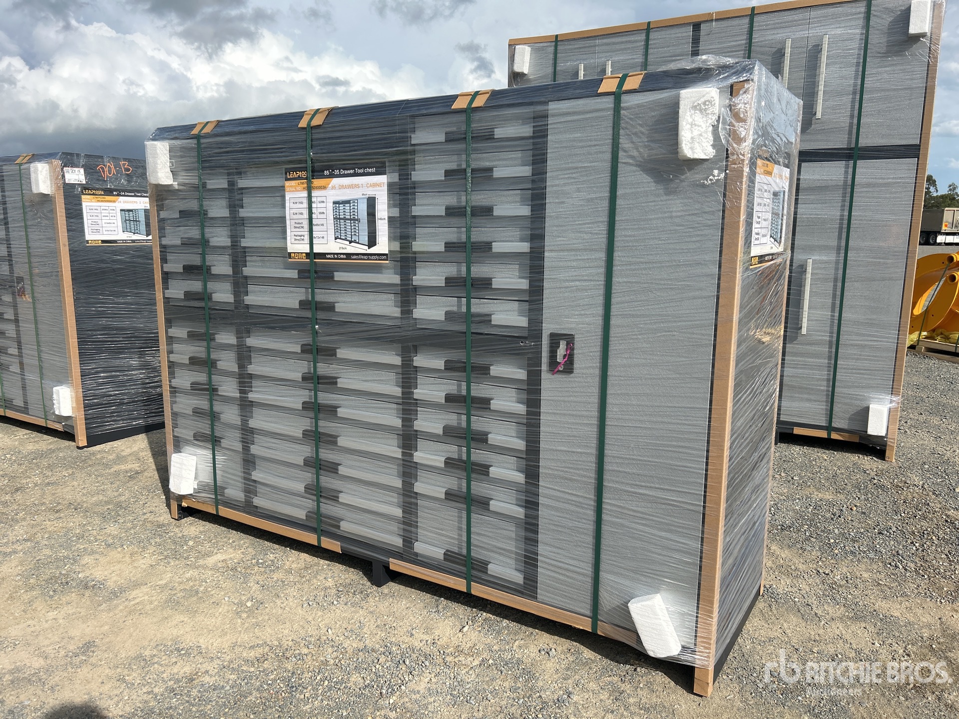 General Appearance with Picture, Left Front Corner