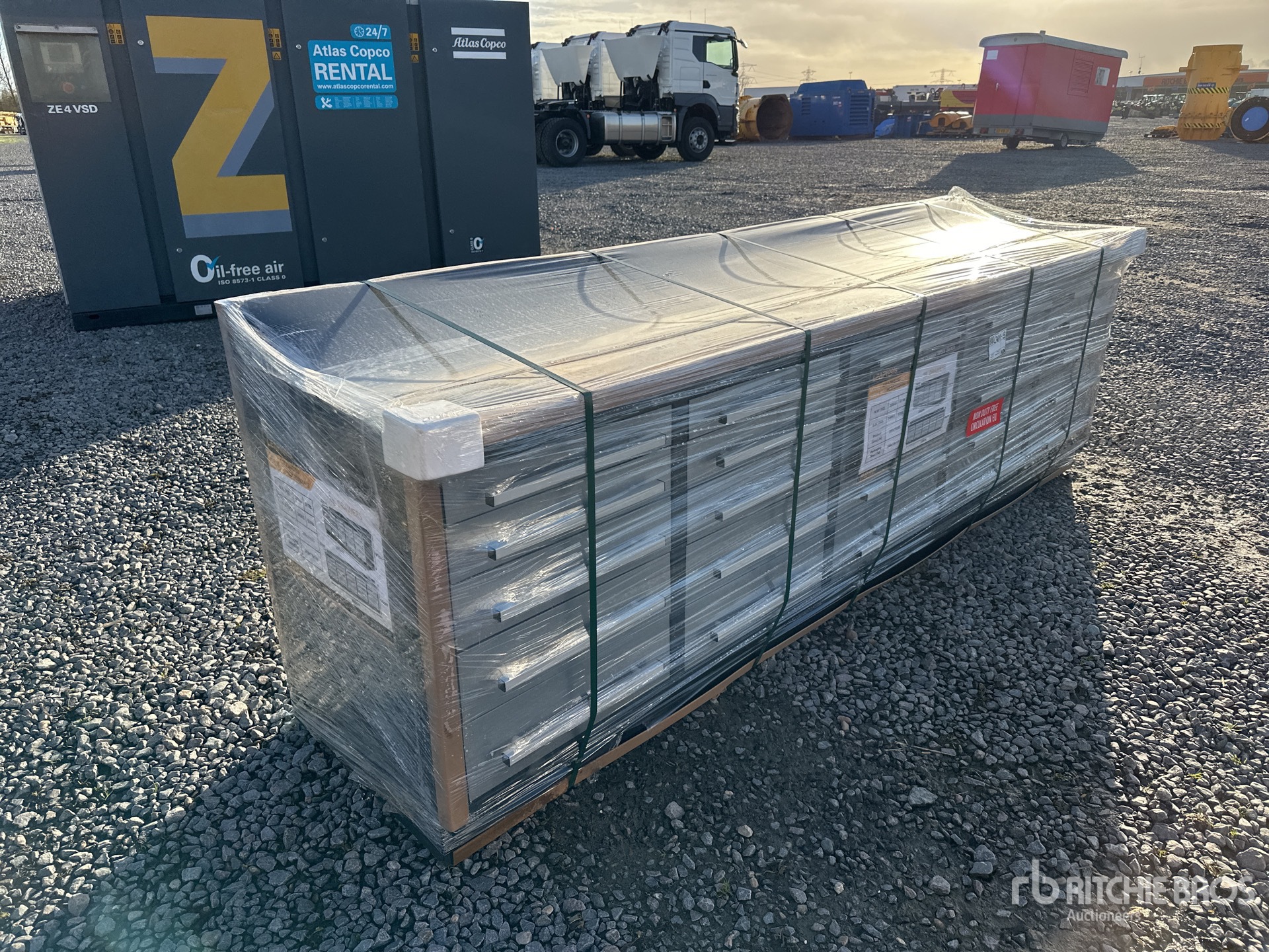 General Appearance with Picture, Left Rear Corner