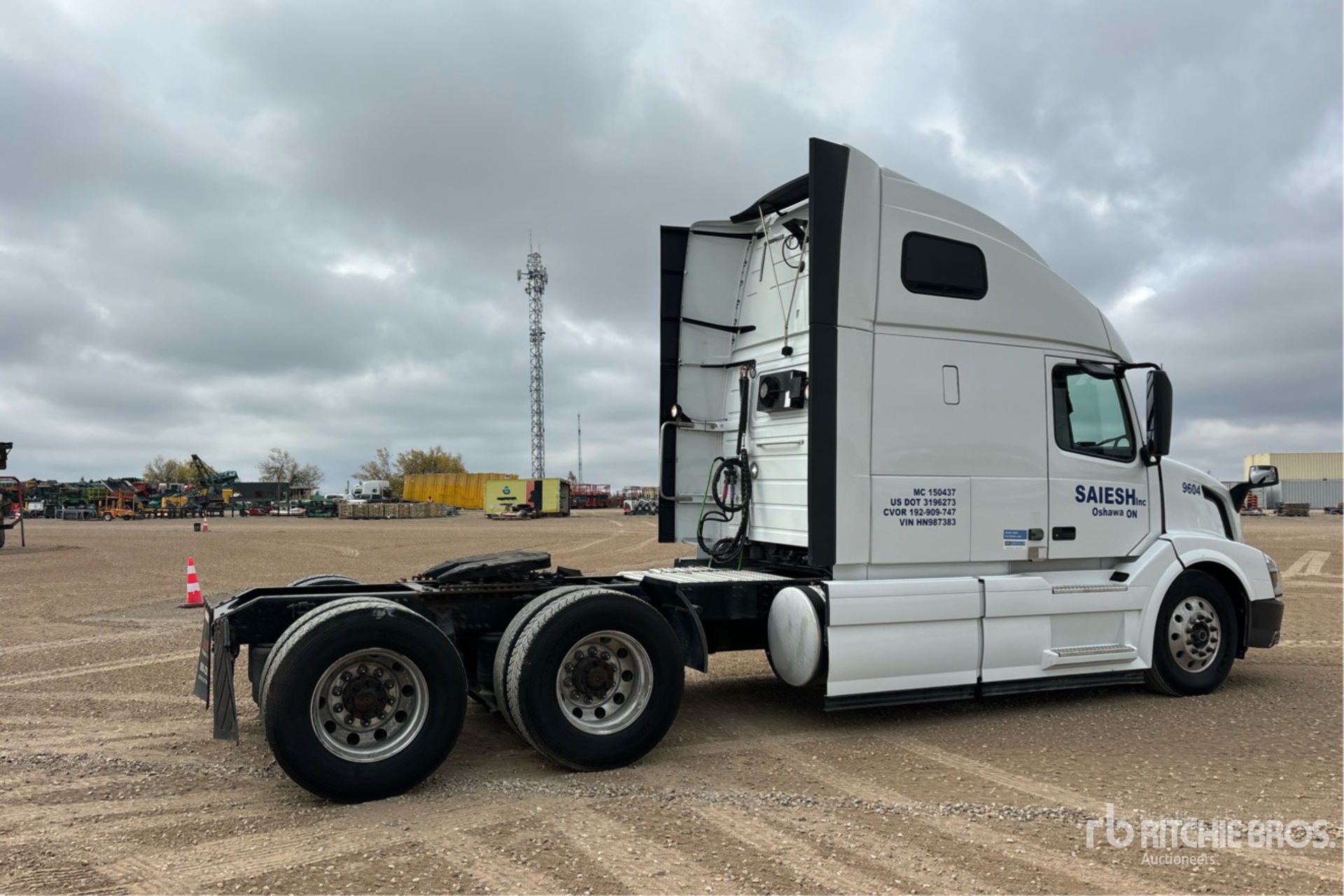 General Appearance with Picture, Right Rear Corner