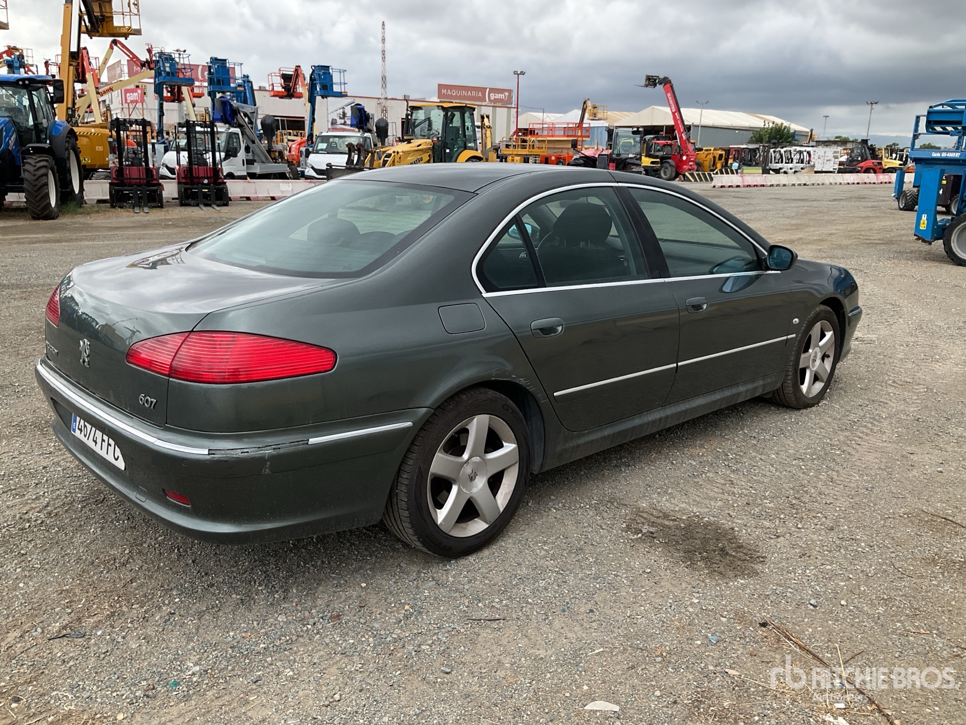 General Appearance with Picture, Right Rear Corner