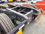 4 Underbody - Truck with 