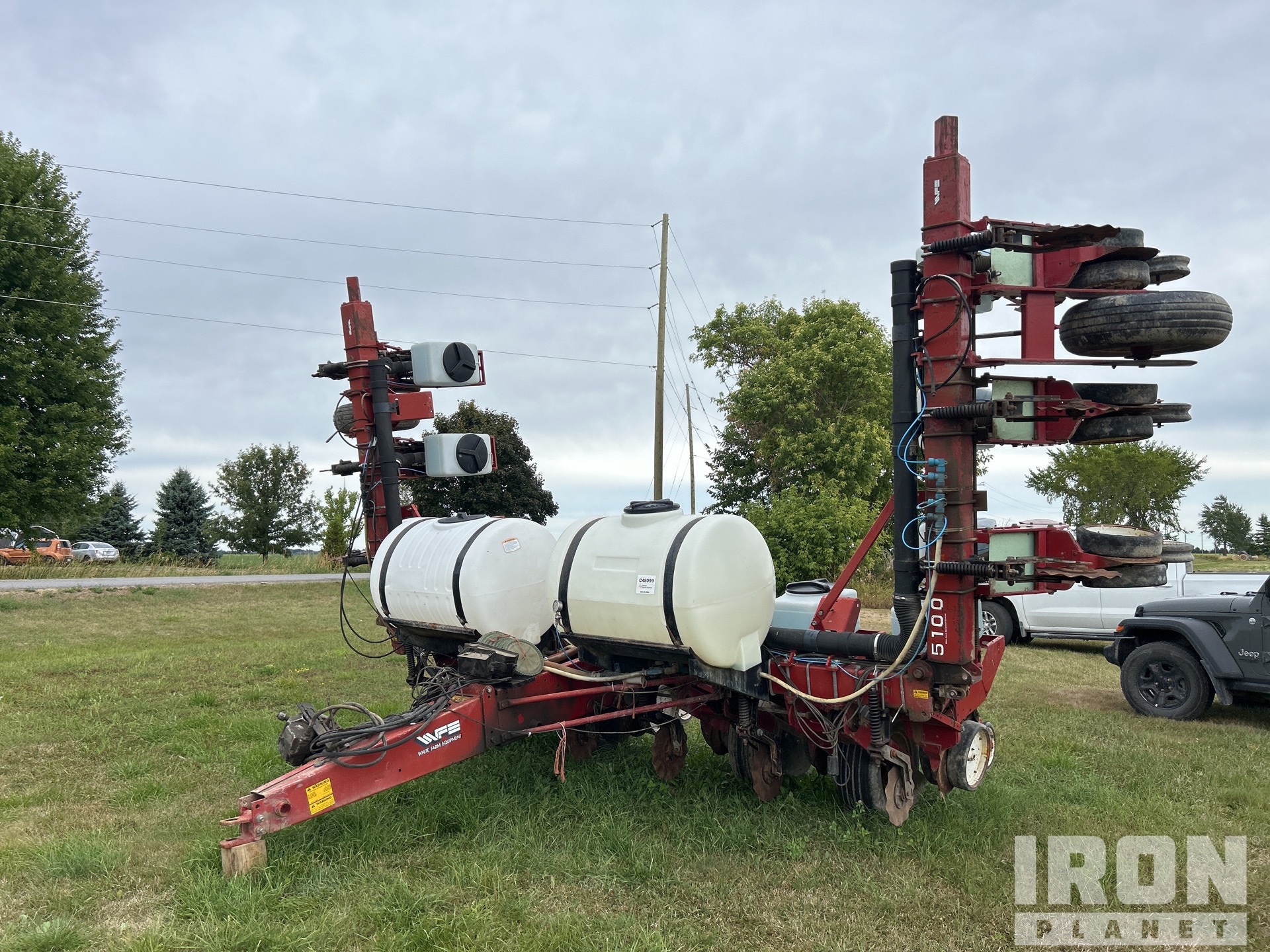 General Appearance with Picture, Left Front Corner