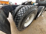 4 Underbody - Truck with 