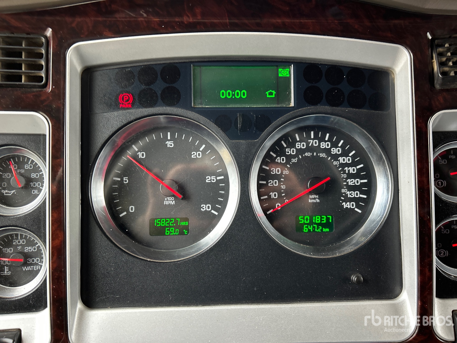 General Appearance with Hour Meter / Odometer