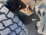 4 Underbody - Truck with 