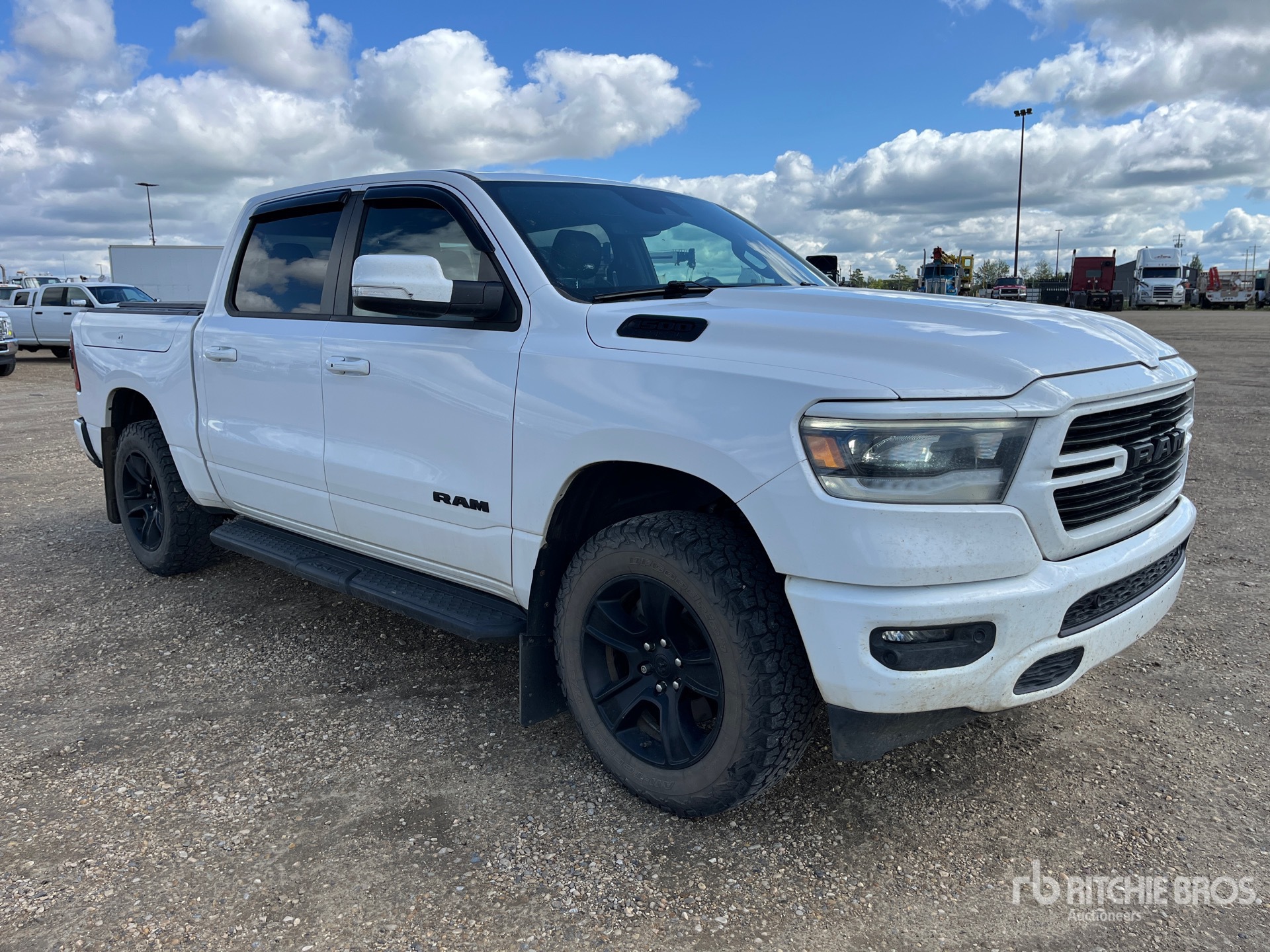 General Appearance with Picture, Right Front Corner