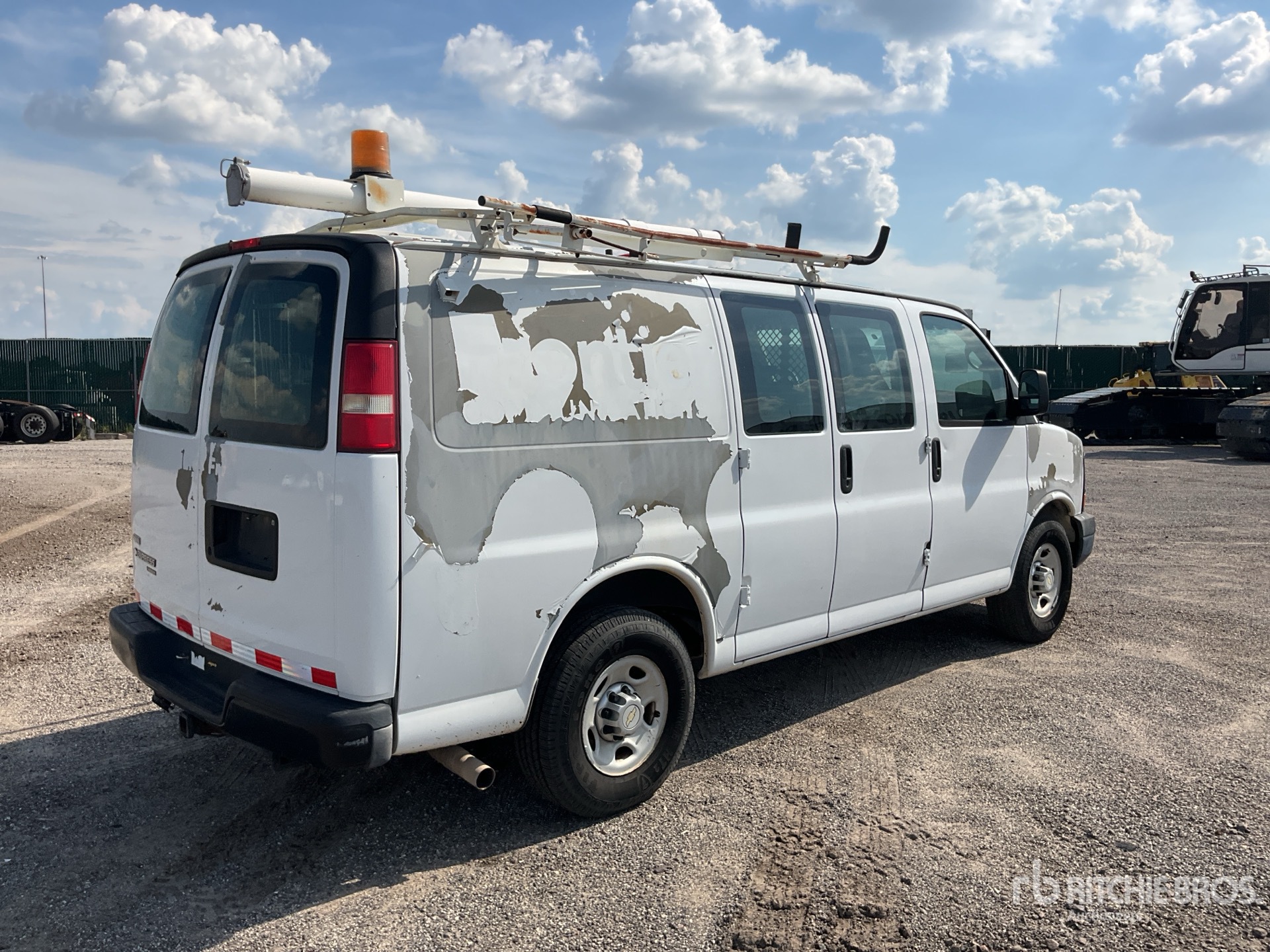 General Appearance with Picture, Right Rear Corner