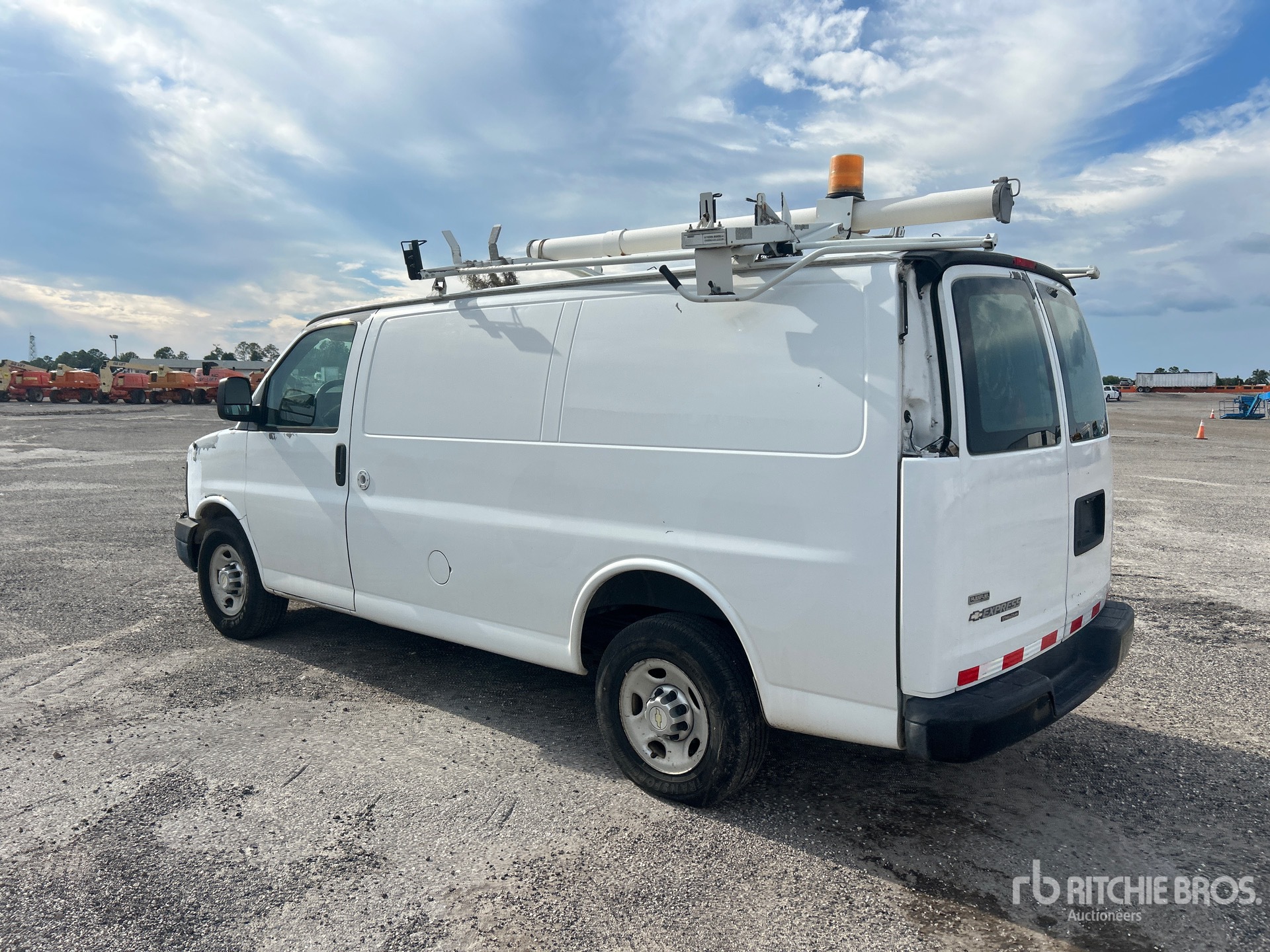 General Appearance with Picture, Left Rear Corner