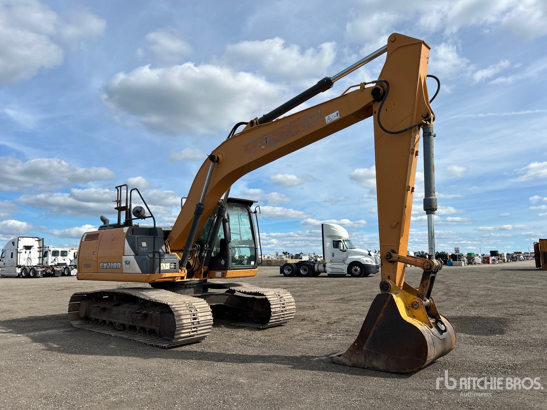 EXCAVADORA 2015 CASE CX210D