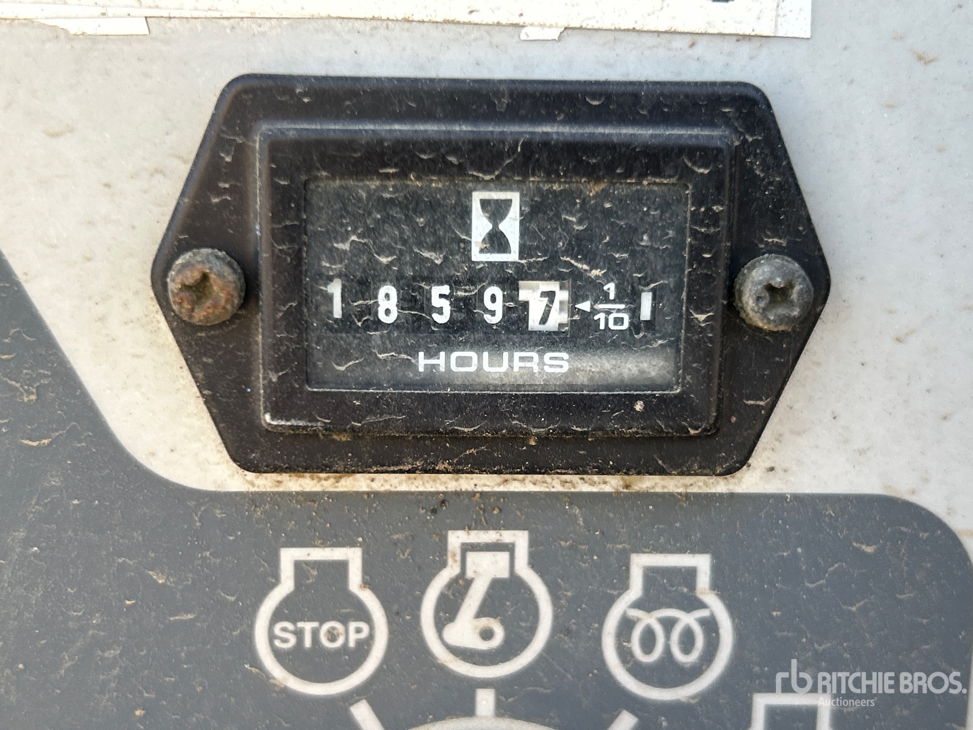 General Appearance with Hour Meter / Odometer