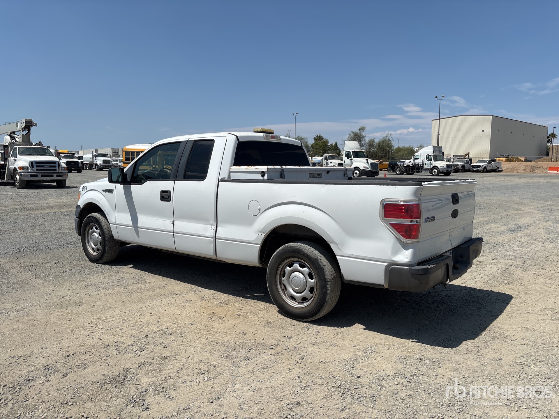 General Appearance with Picture, Left Rear Corner