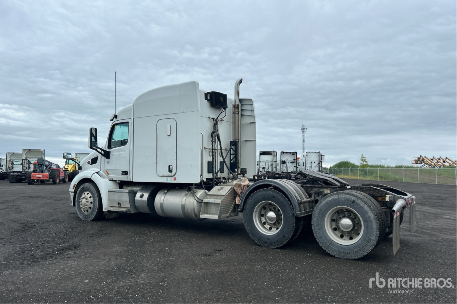 General Appearance with Picture, Left Rear Corner