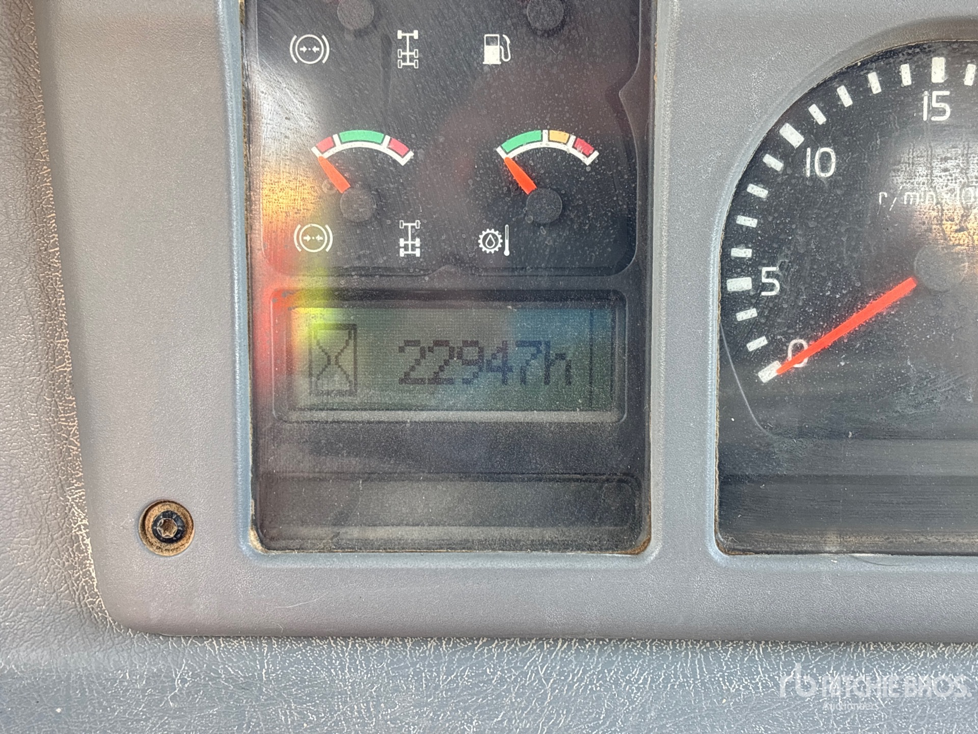 General Appearance with Hour Meter / Odometer
