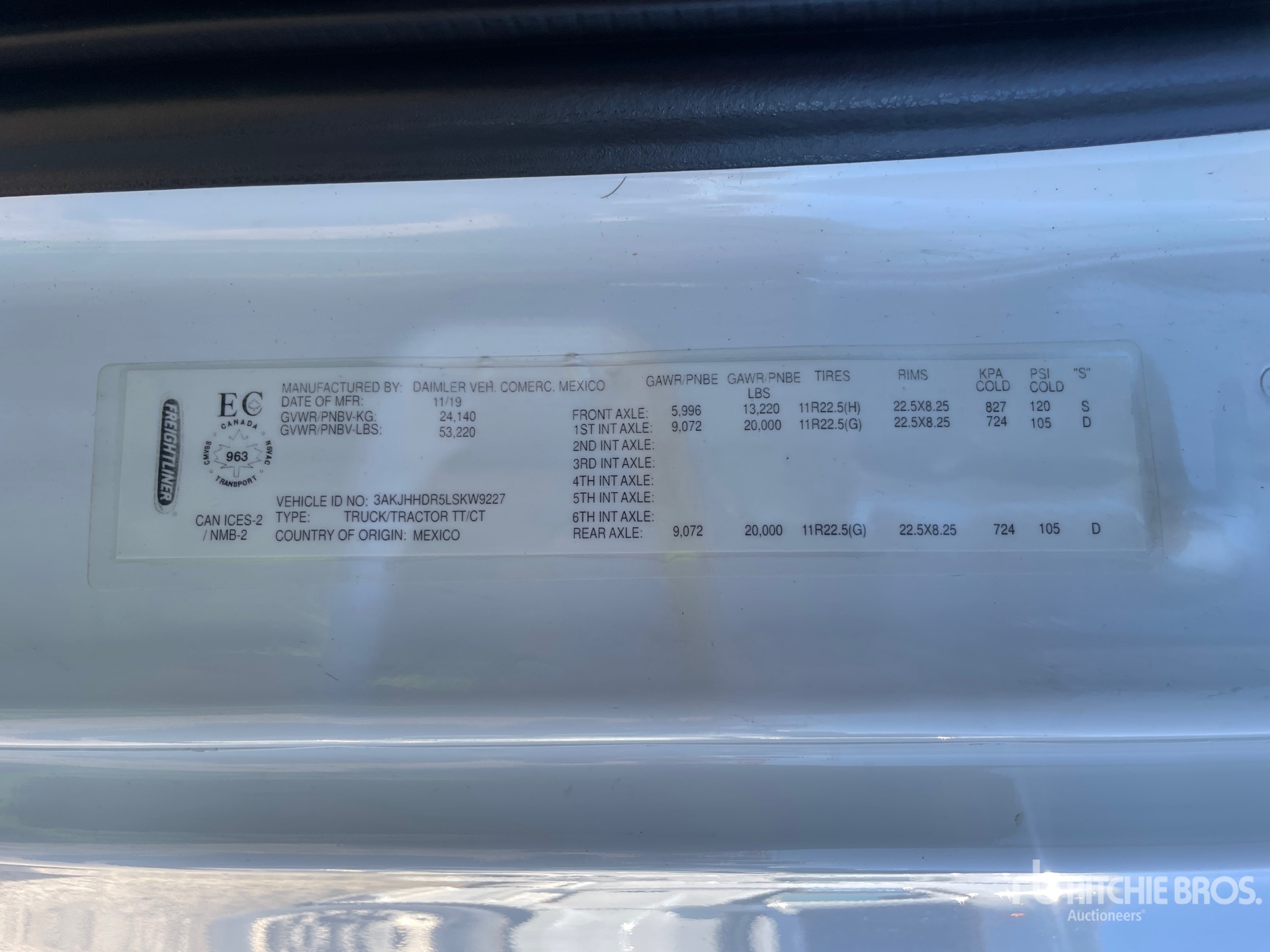 General Appearance with Serial Number / VIN