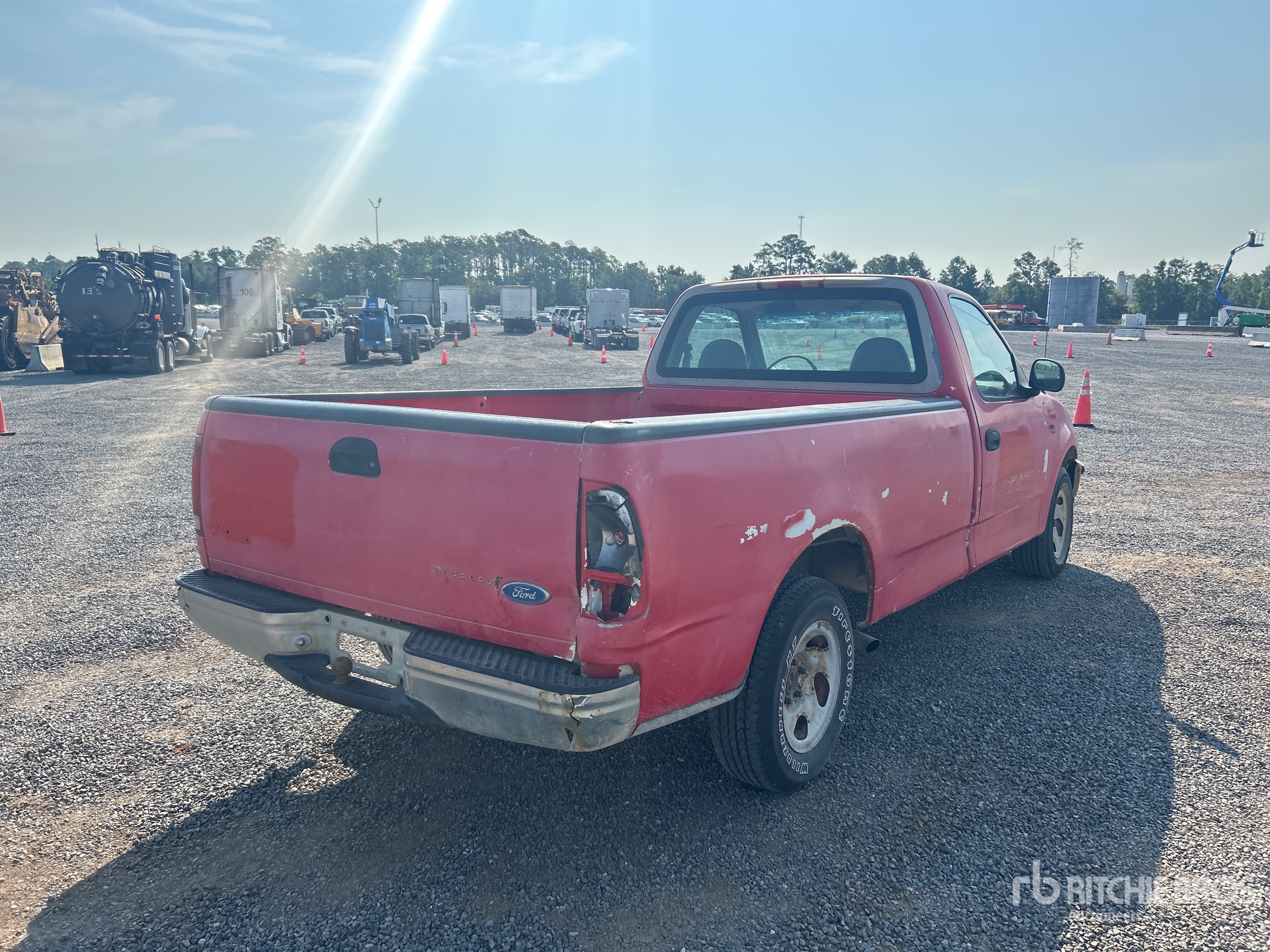 General Appearance with Picture, Right Rear Corner