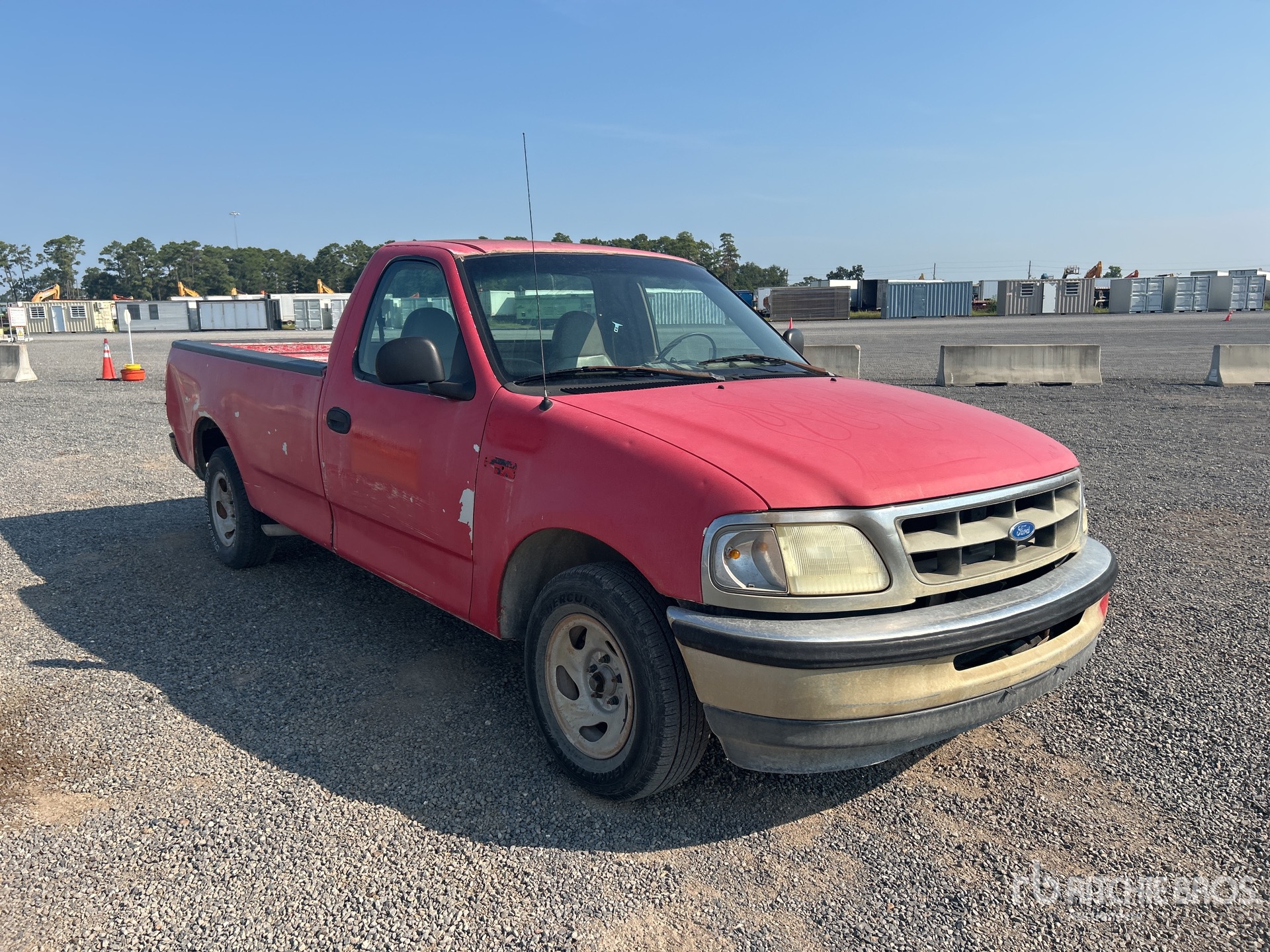 General Appearance with Picture, Right Front Corner