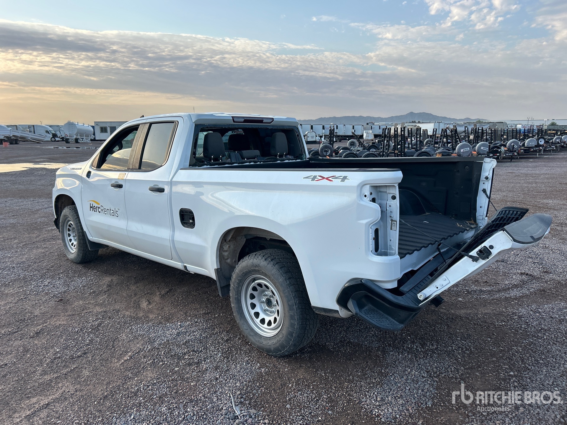 General Appearance with Picture, Left Rear Corner