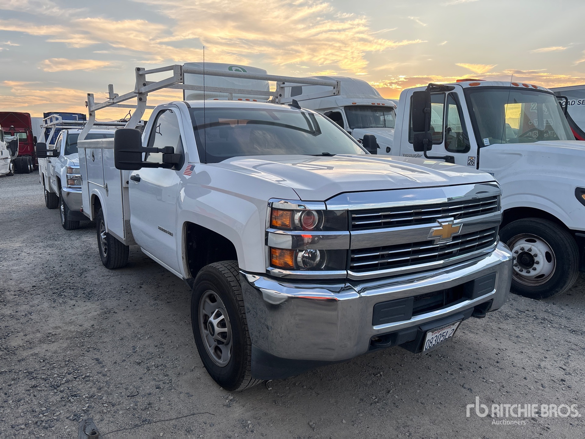 General Appearance with Picture, Right Front Corner