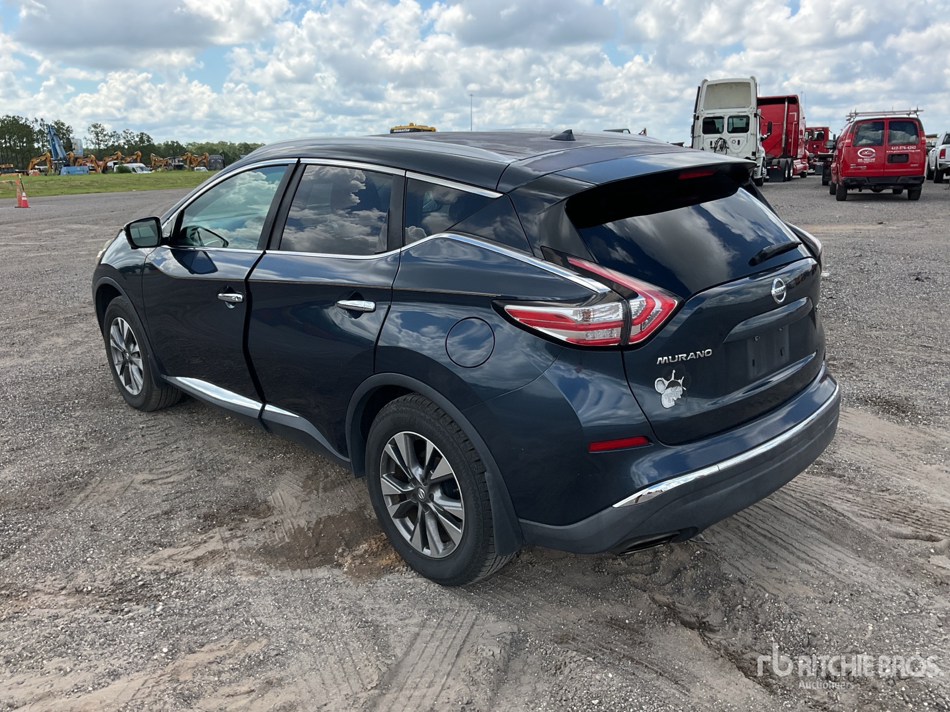 General Appearance with Picture, Left Rear Corner