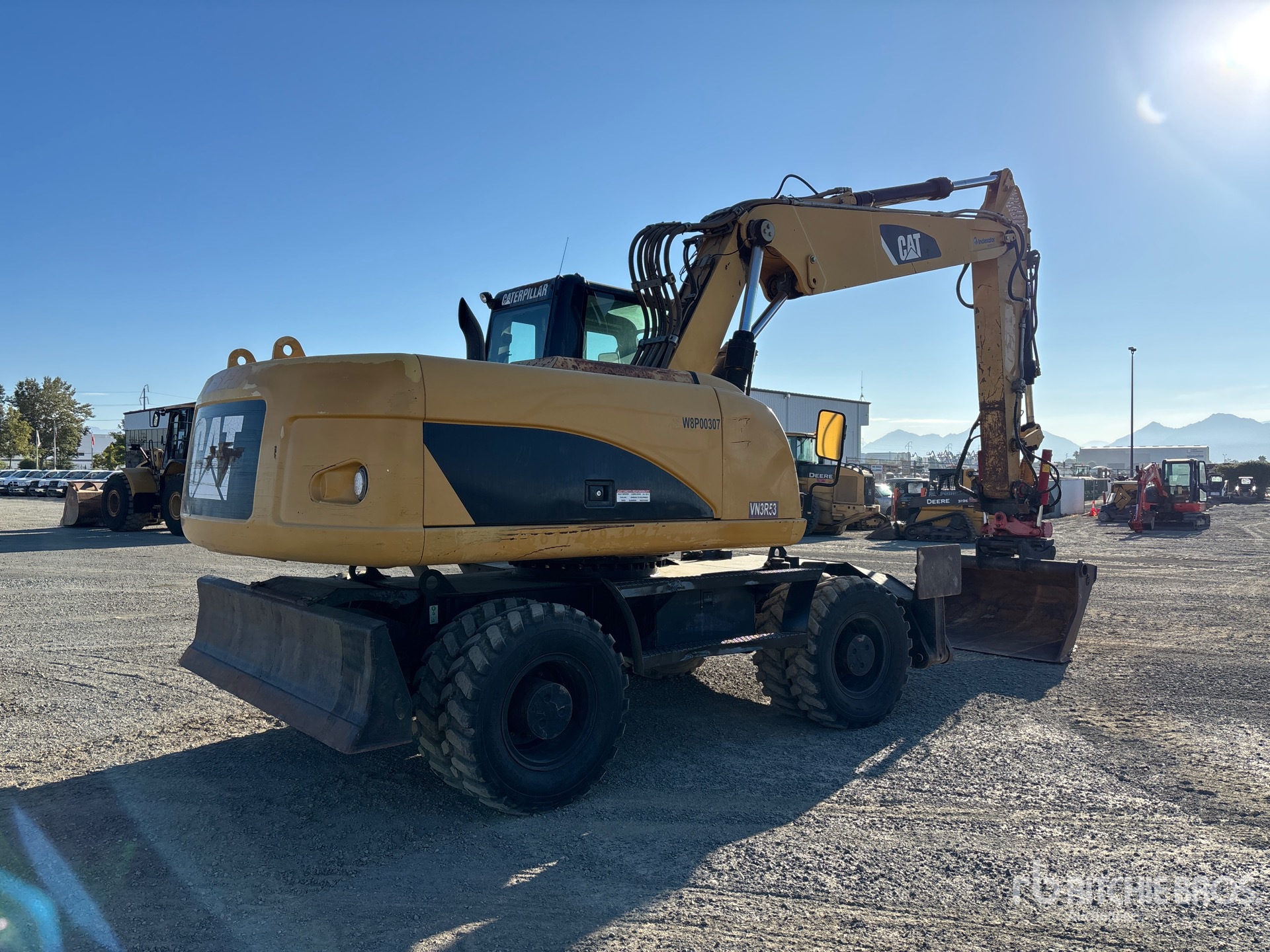 General Appearance with Picture, Right Rear Corner
