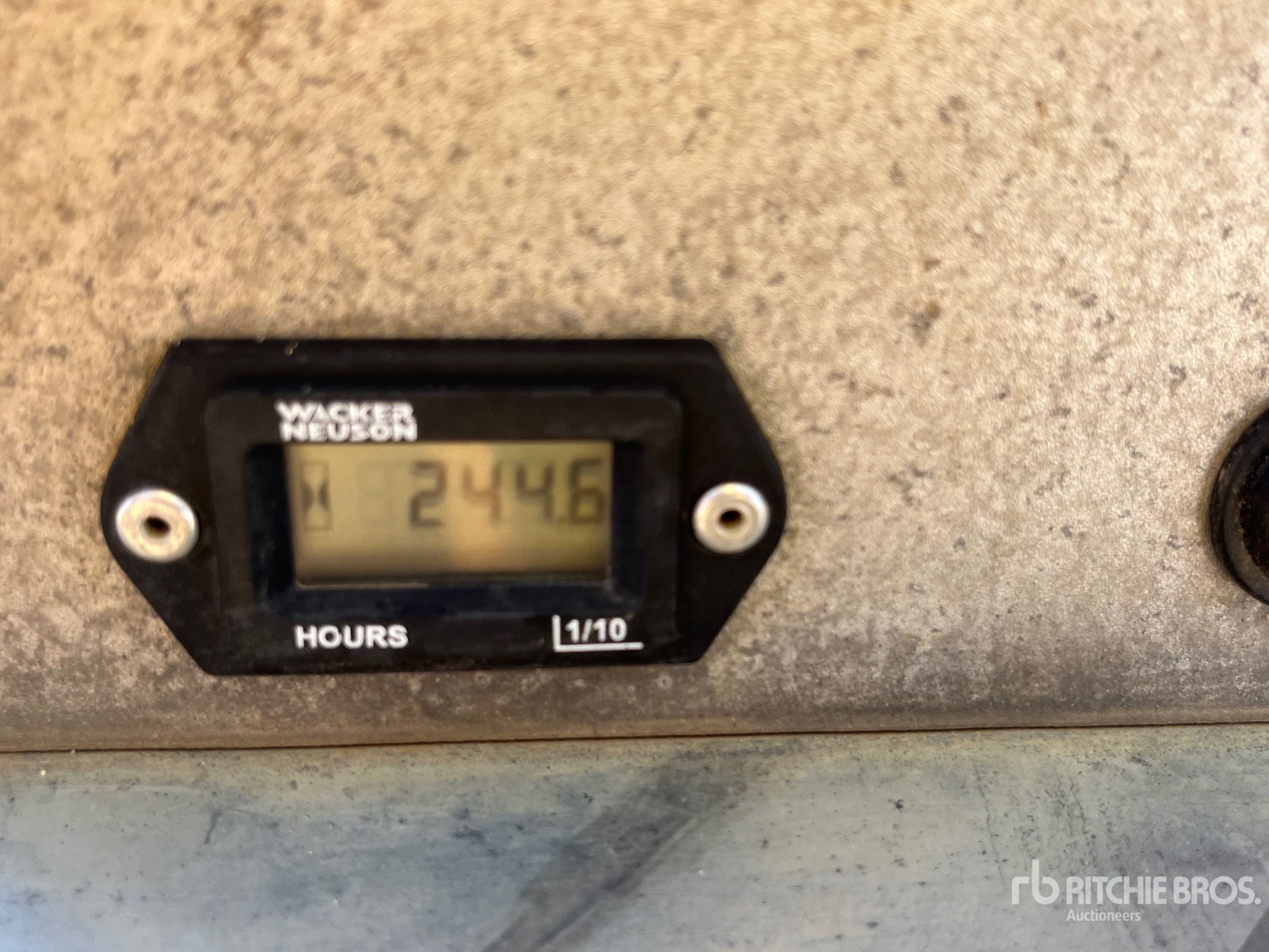 General Appearance with Hour Meter / Odometer