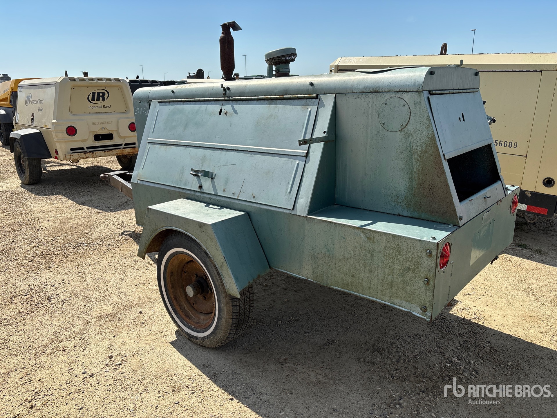 General Appearance with Picture, Left Rear Corner